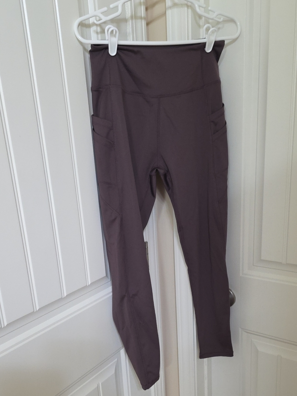 High-Waist Pocket Leggings - Taupe